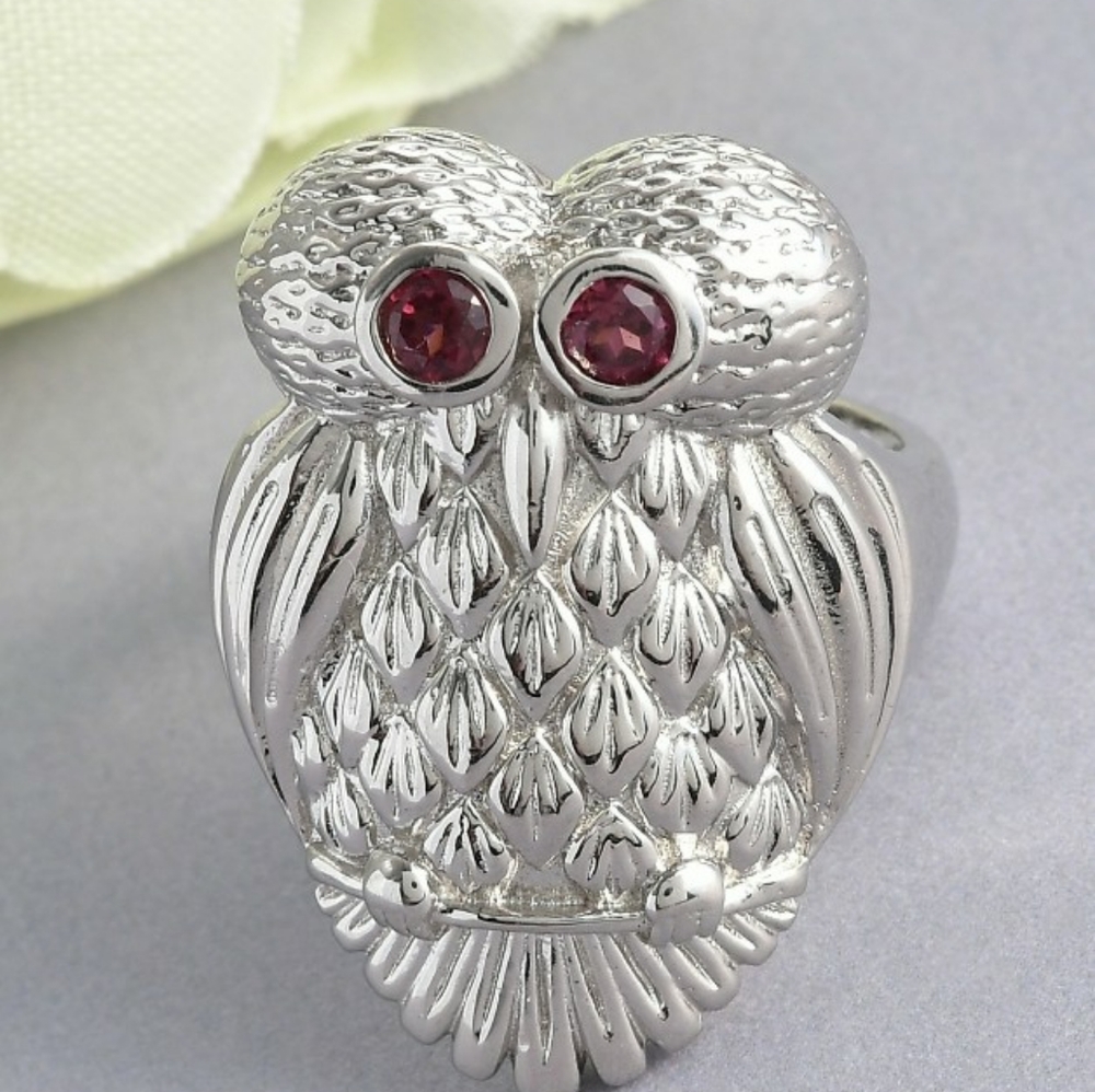 NWT Orissa Rhodolite Garnet Owl Ring in Platinum Over Copper Size 8